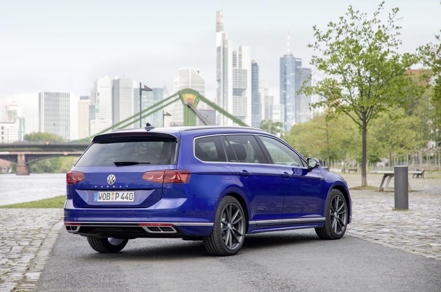  Volkswagen Passat R-Line Variant (B8) 2019 года  (WW) (фото 45 из 49)